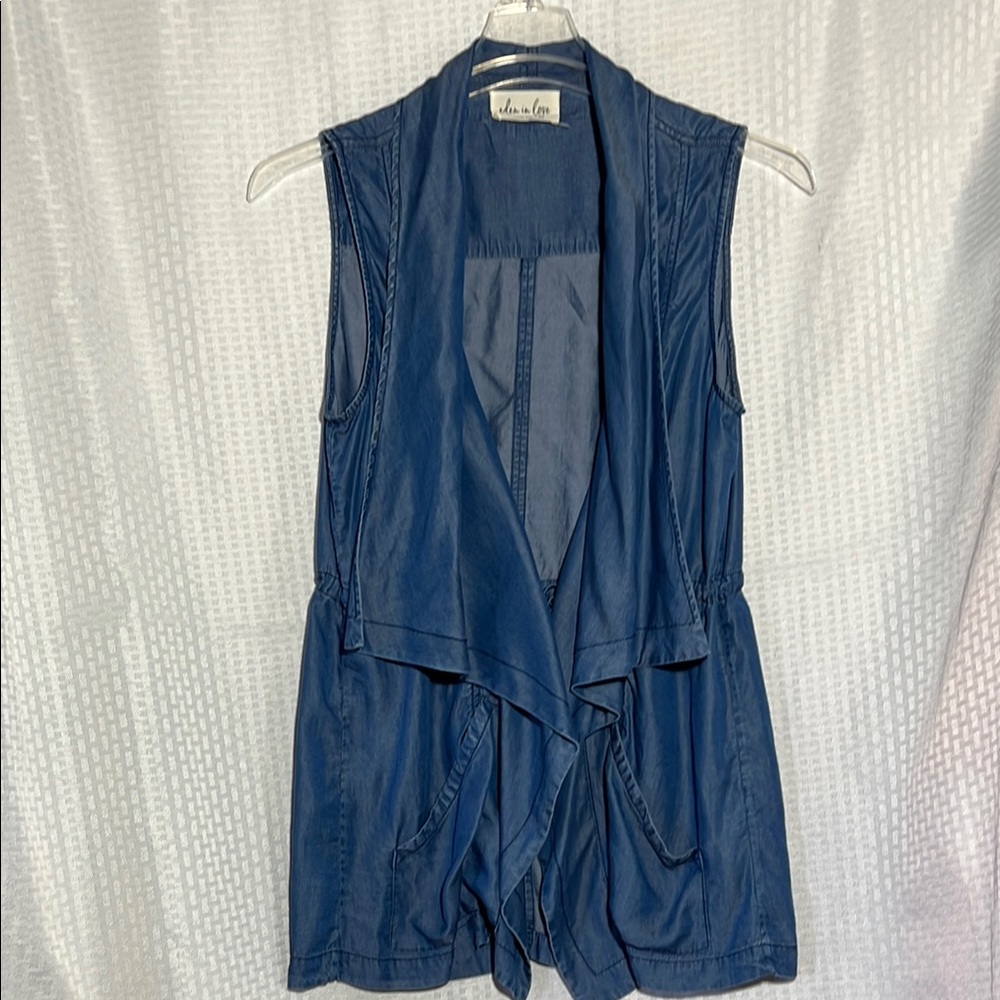 Blue Vest/Sleeveless Jacket